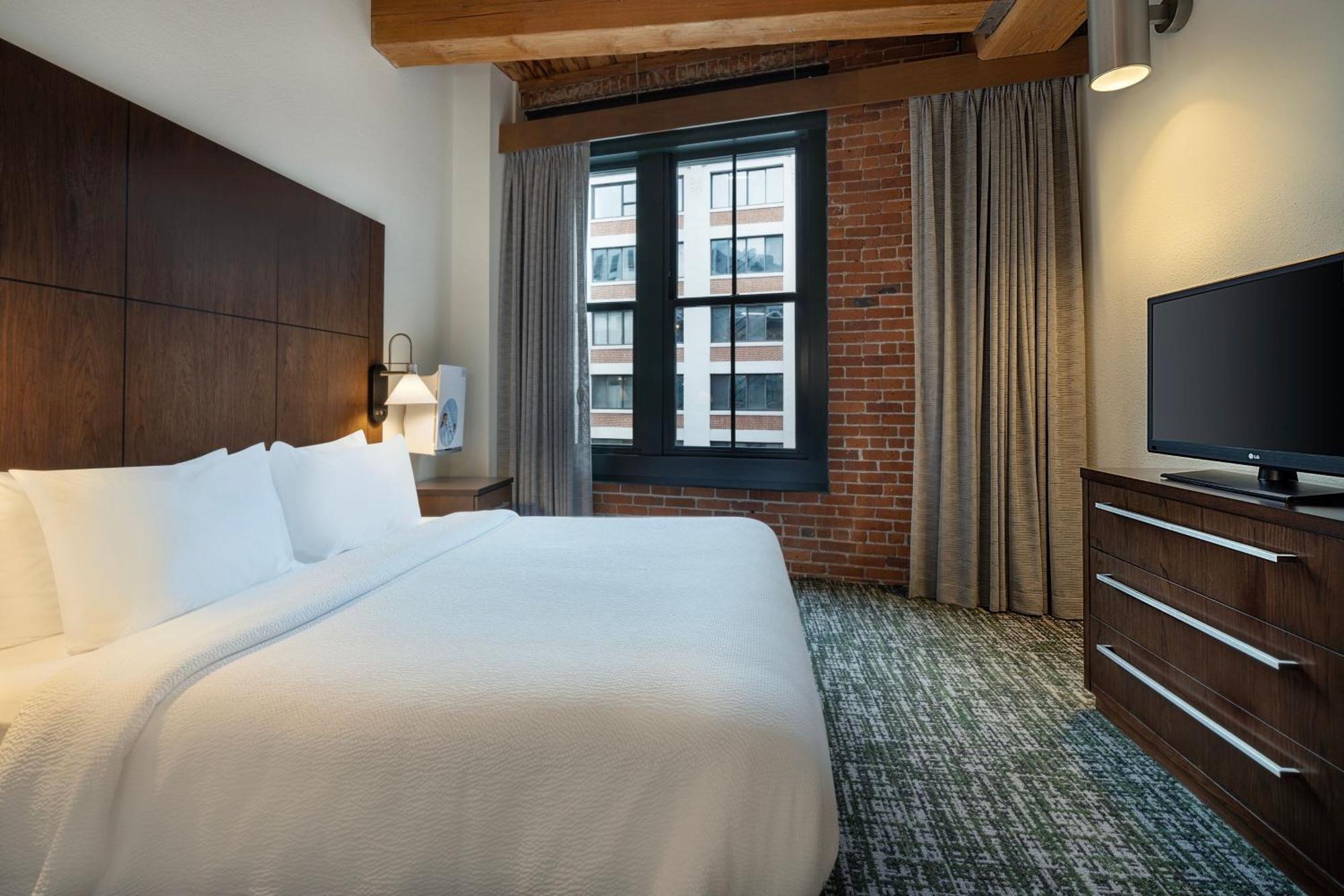 Residence Inn By Marriott Boston Downtown Seaport Экстерьер фото