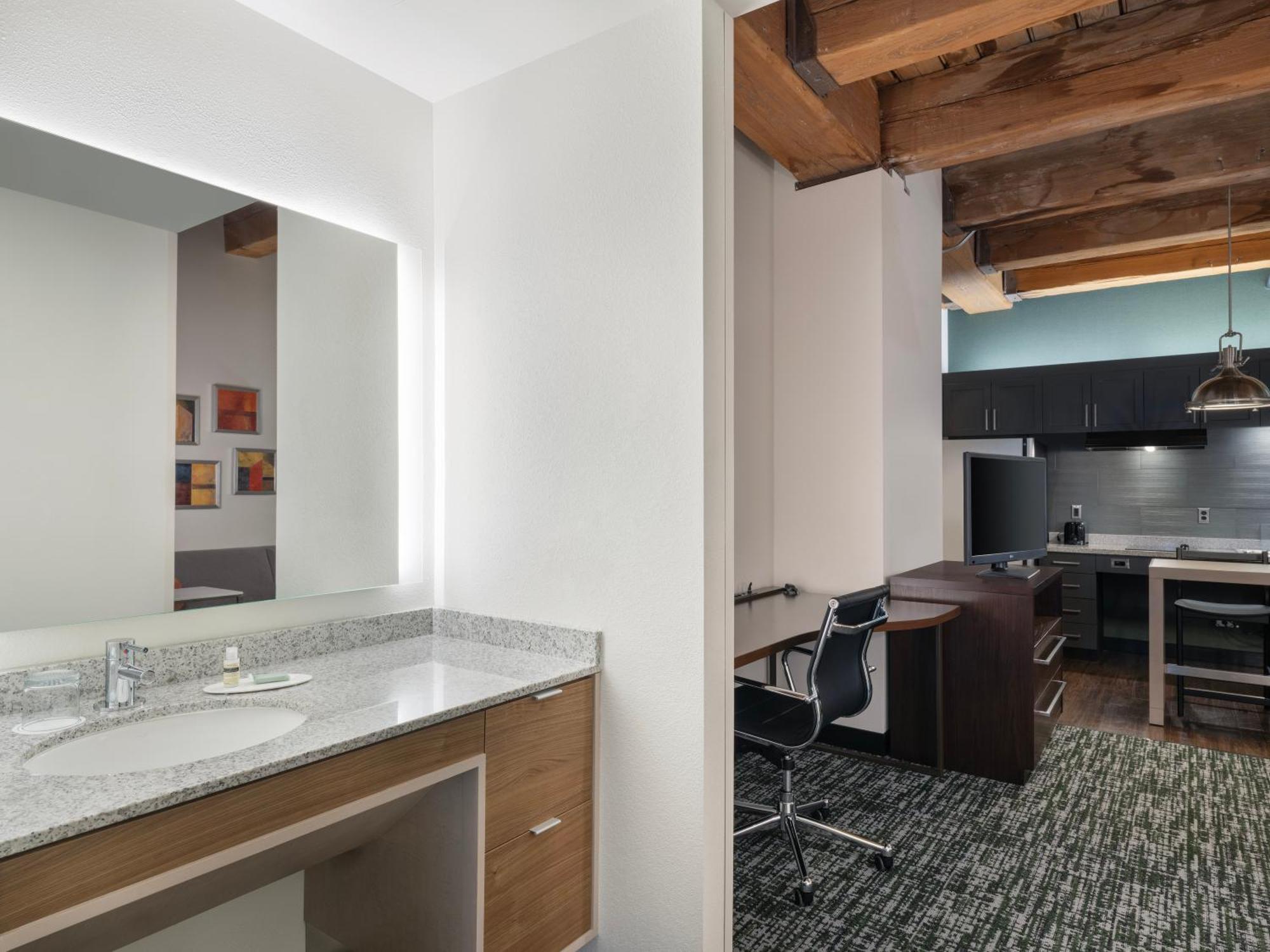 Residence Inn By Marriott Boston Downtown Seaport Экстерьер фото