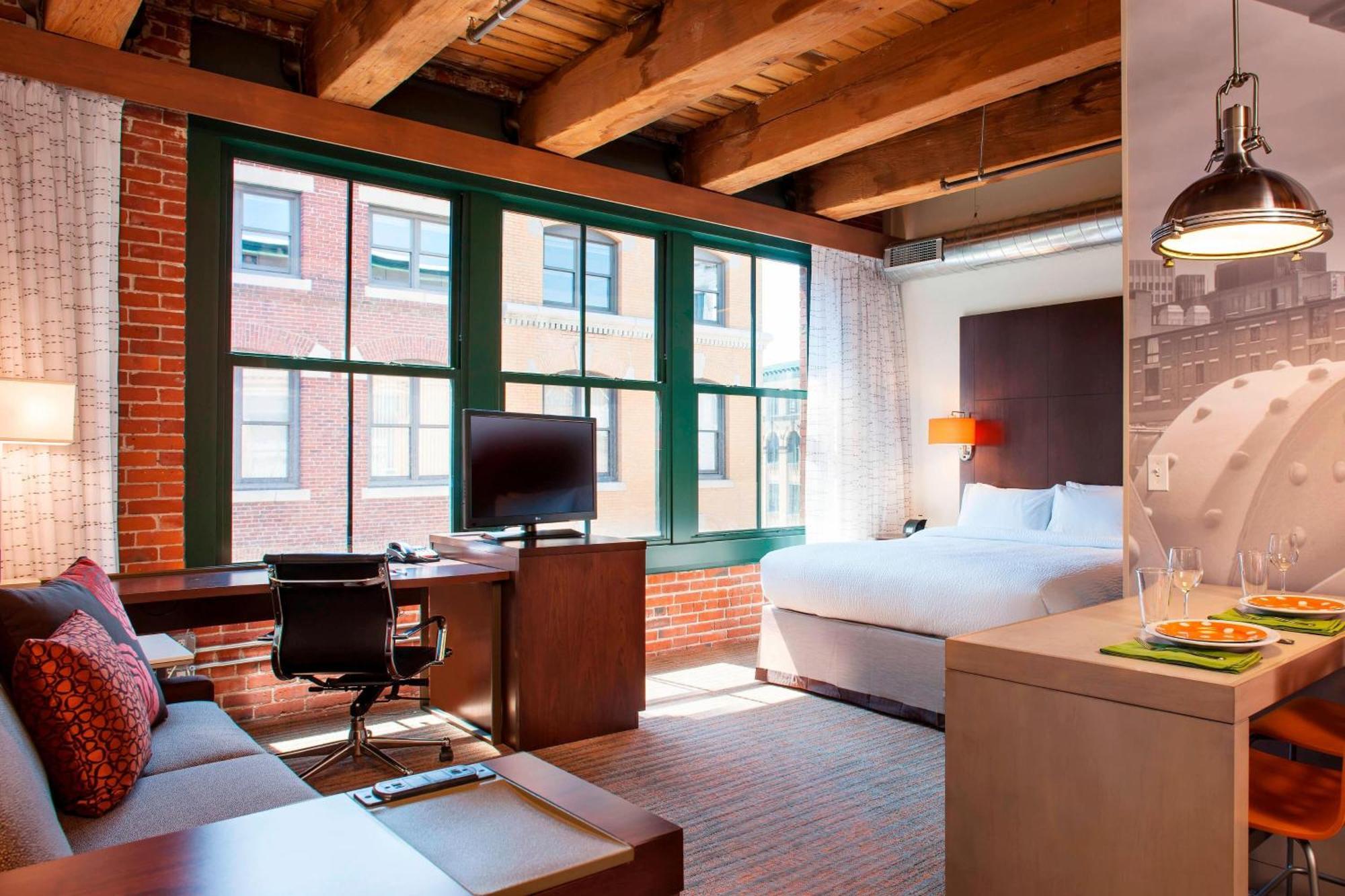 Residence Inn By Marriott Boston Downtown Seaport Экстерьер фото