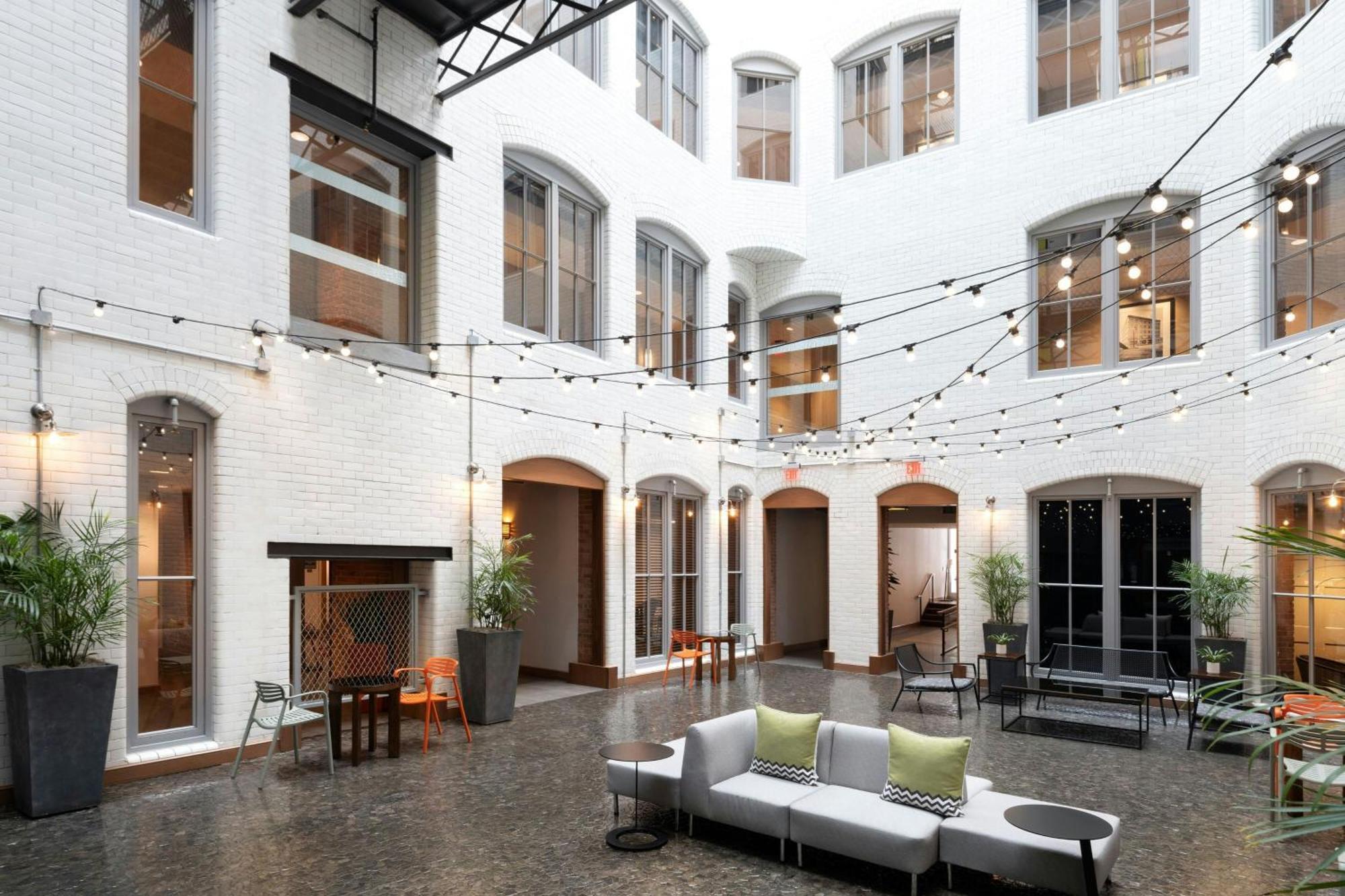 Residence Inn By Marriott Boston Downtown Seaport Экстерьер фото